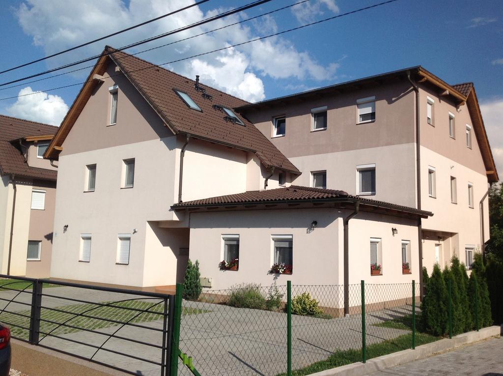 Bella Apartman Balatonfüred Szoba fotó